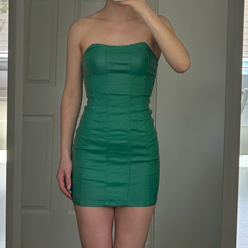 NEW green faux leather mini dress - Edikted